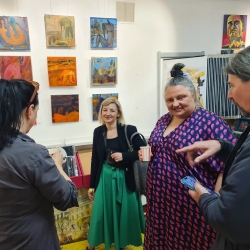 “HUMAN ECHOES” the new exhibition by Iwona Kręciwilk